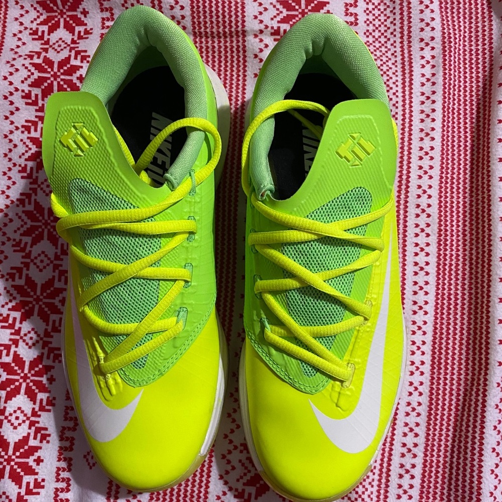 Custom Nike Kevin Durant Women’s Basketball Shoes